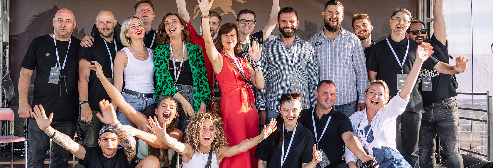 От масштабных форумов до камерных выездов — мы создаём мероприятия, которые вовлекают и вдохновляют.